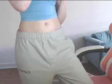 blondetaylor chaturbate